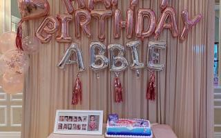 Diễn viên Hoàng Anh tổ chức sinh nhật hoành tráng cho con gái tại Mỹ