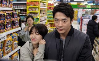 Kwon Sang-woo trở lại với vai diễn hài hước trong “Chồng cũ, tình mới“