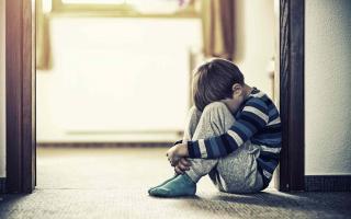 7 dấu hiệu nhận biết trẻ bất ổn tâm lý, cha mẹ sớm nhận biết để bảo vệ con không tự hại mình